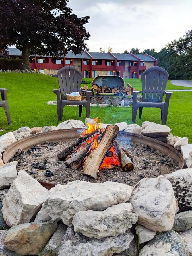 Cedar Hill Lodge Saint-Ignace Extérieur photo
