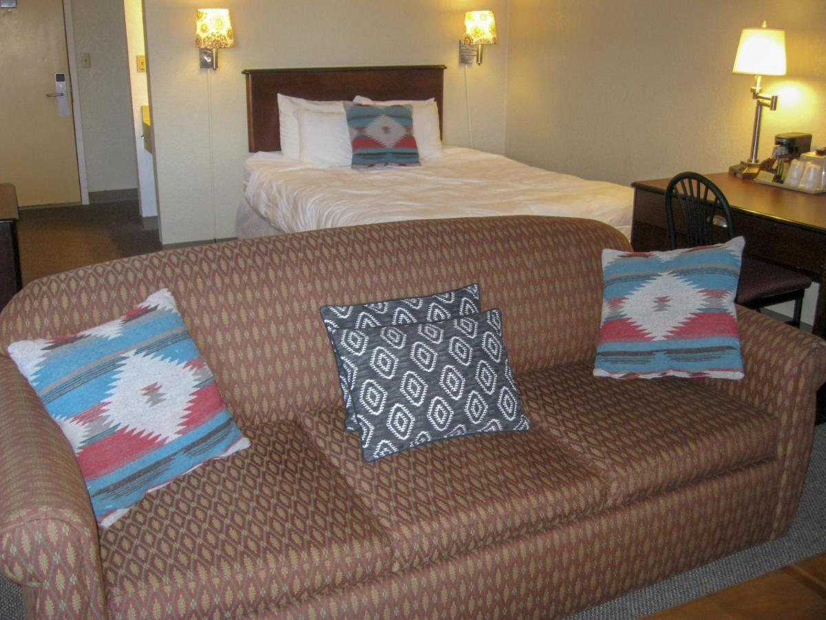 Cedar Hill Lodge Saint-Ignace Extérieur photo