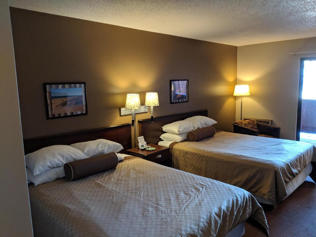 Cedar Hill Lodge Saint-Ignace Extérieur photo
