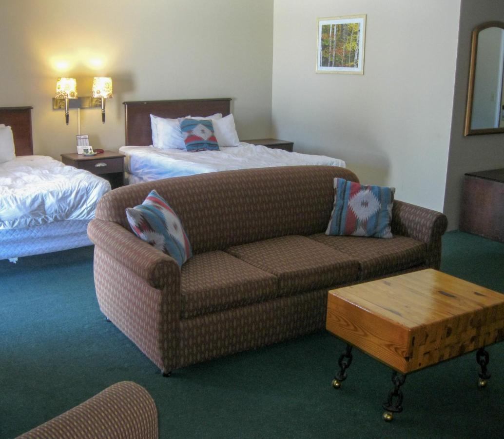 Cedar Hill Lodge Saint-Ignace Extérieur photo