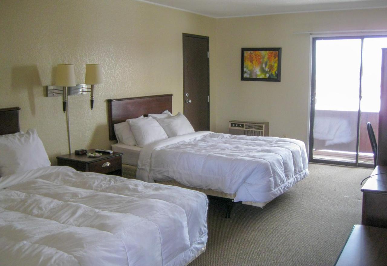 Cedar Hill Lodge Saint-Ignace Extérieur photo
