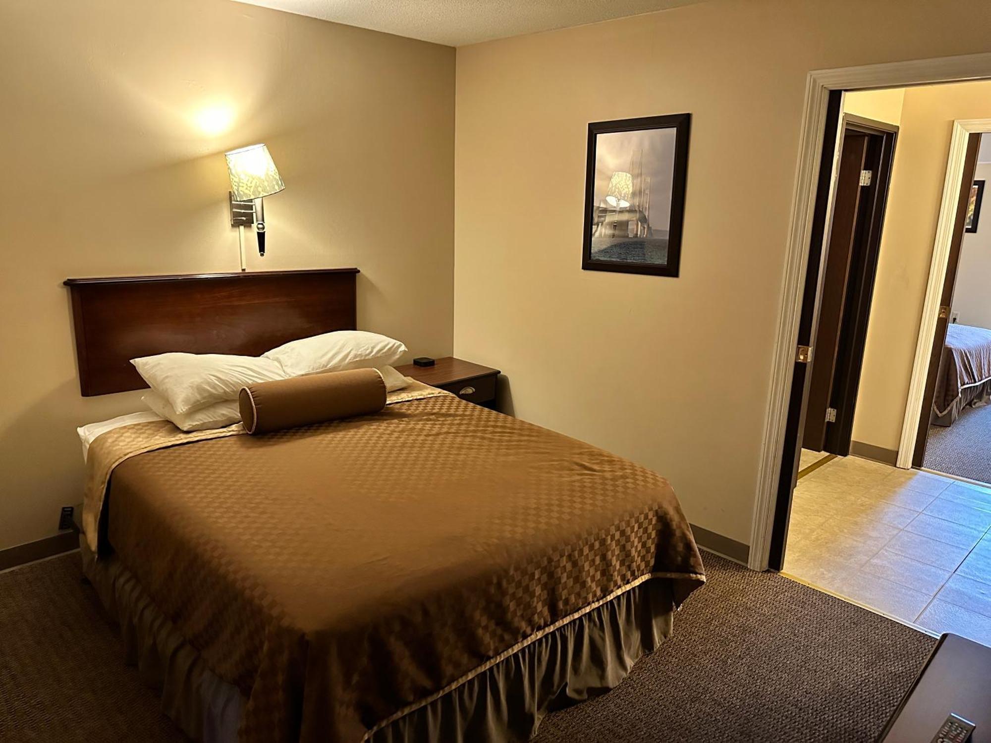 Cedar Hill Lodge Saint-Ignace Extérieur photo